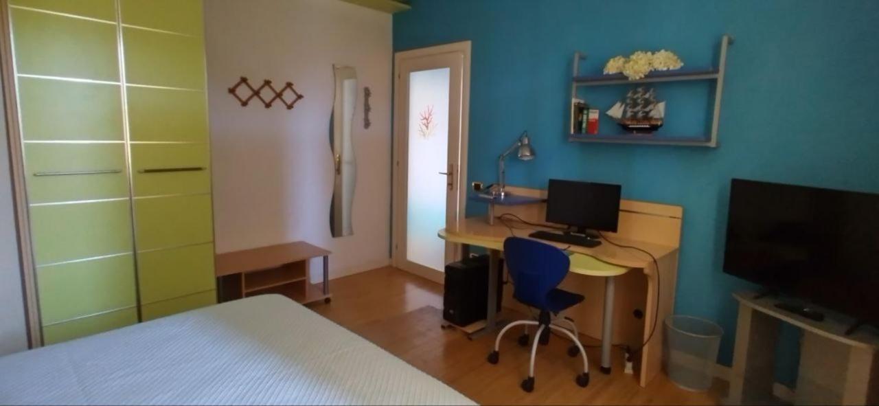 Camere In Collina Muscoline Buitenkant foto