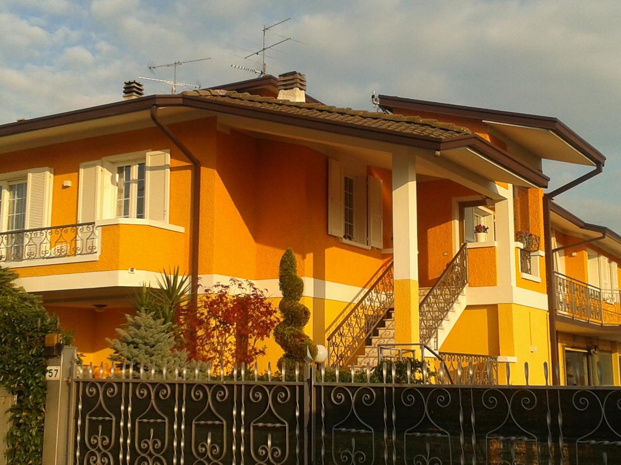 Camere In Collina Muscoline Buitenkant foto